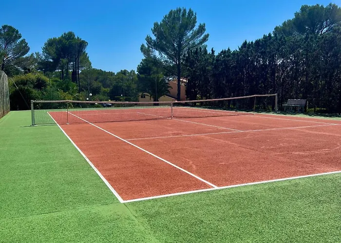 Avec Piscine Et Parking Prive - La De Mina Apartment *